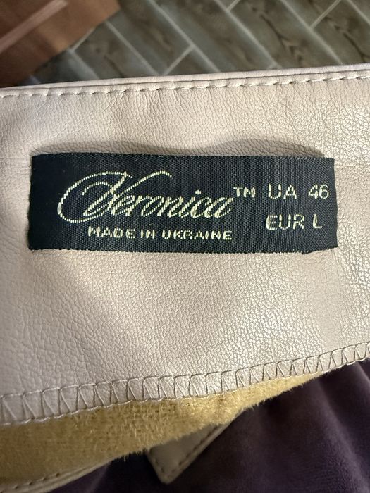 Спідниця з екошкіри