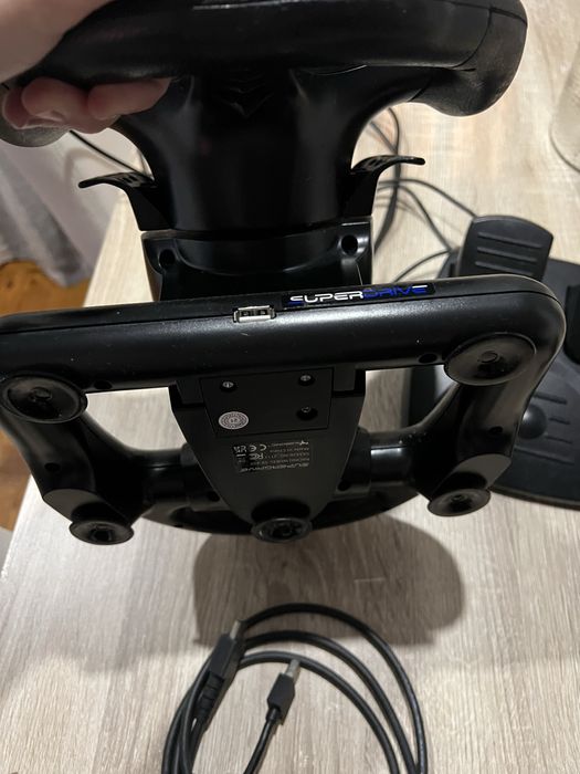 Ps4 slim + 3 jogos + óculos Vr + volante e pedais