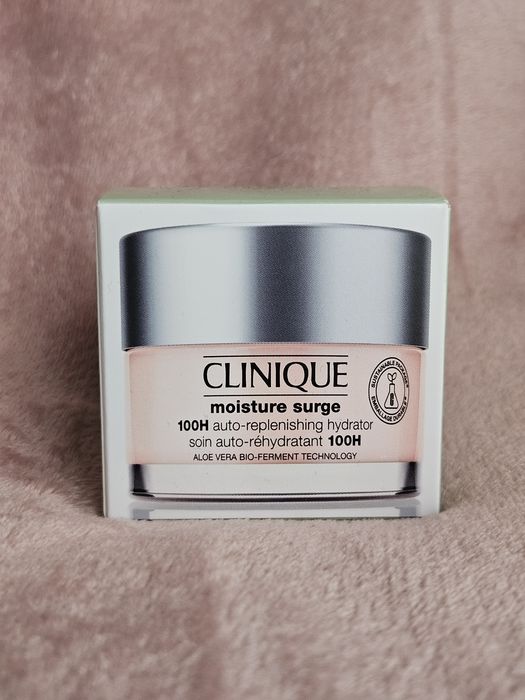 Krem Moisture Surge 100H Auto-Replenishing Hydrator