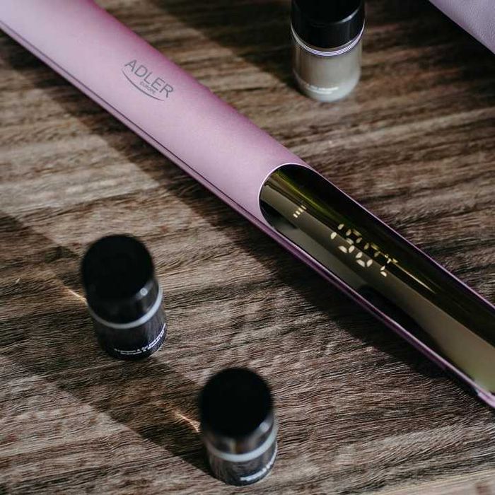 Prostownica do włosów ADLER – keratynowa powłoka i wyświetlacz LCD