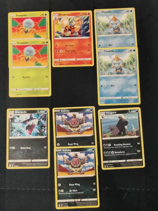 Zestaw 20 kart karty TCG Pokemon Fusion Strike FST Reverse Holo Mint