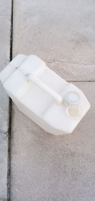 Bidão pequeno plástico