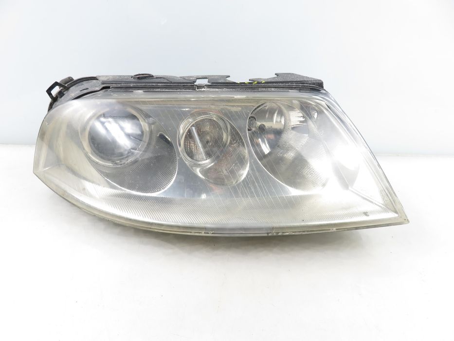 Lampa Prawa Przednia Vw Passat B5 Fl Xenon