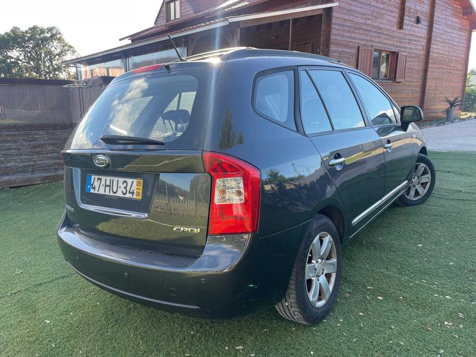 Kia Carens Mood 2.0 CRD 7 Lugares
