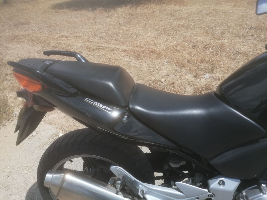 Honda CBF 500 como nova