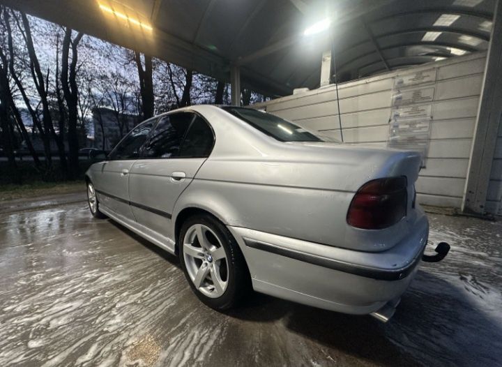 Продам BMW E39 2.0 Бензин