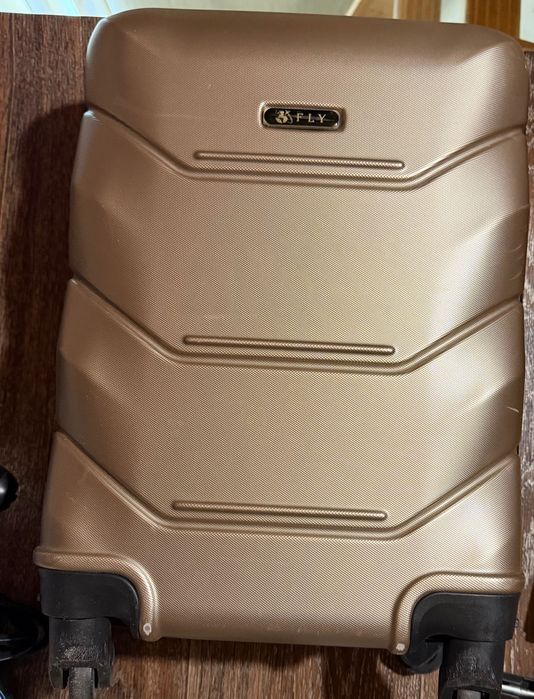 Валіза FIY розмір ручної поклажі