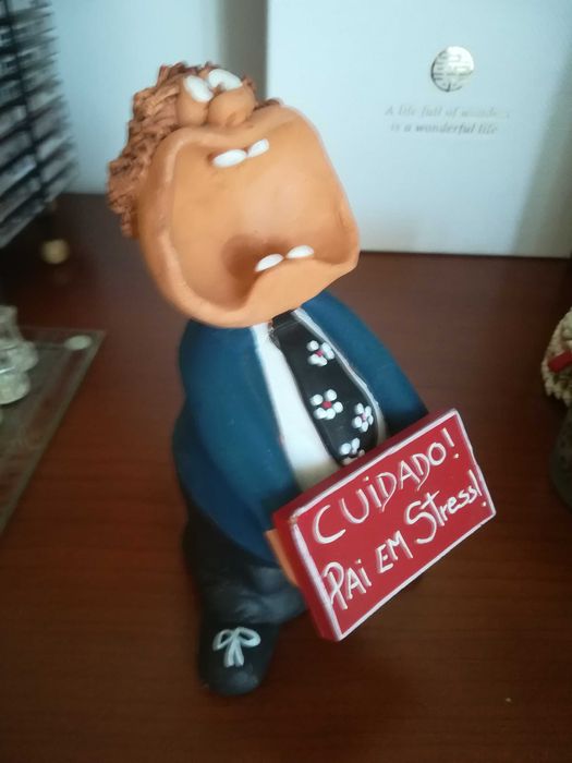 DIA DO PAI Figura Engraçada do Pai em Argila