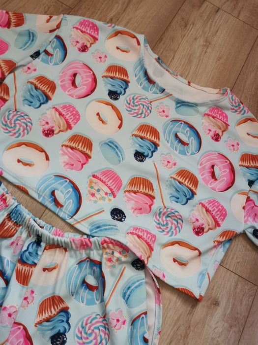 Piżama damska 38 M krótkie spodenki krótki rękaw crop top donat