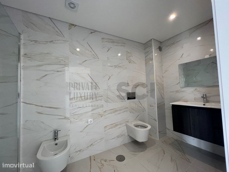 Duplex T2+1 Quinta da Fábrica c/garagem e varandas