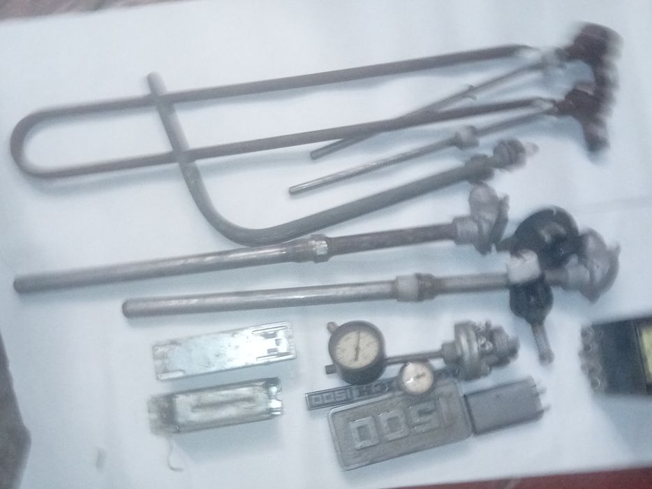 конденсатор,домкрат, насос,диод