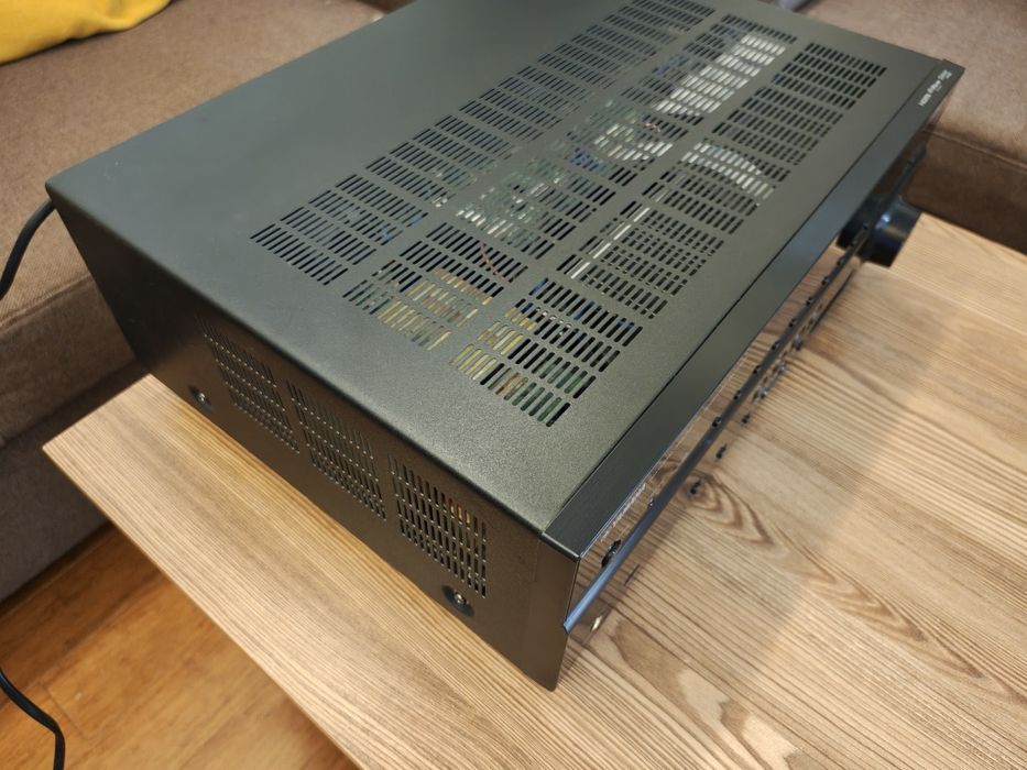 Yamaha RX-V671 Pilot HDMI