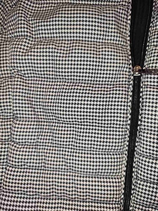 Жіноча куртка розмір 46