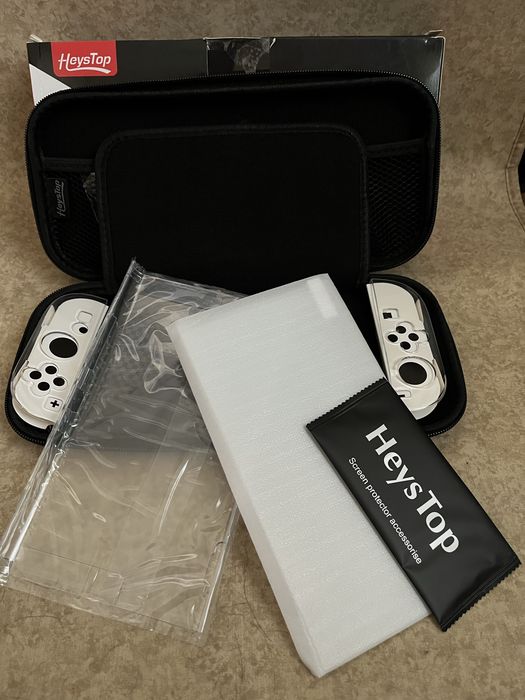 Защитный чехол-кейс Heystop 4-в-1 для Nintendo Switch / Switch OLED (Комплект)