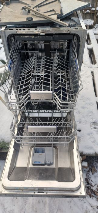 Встраиваемая посудомоечная машина BEKO DIS28123