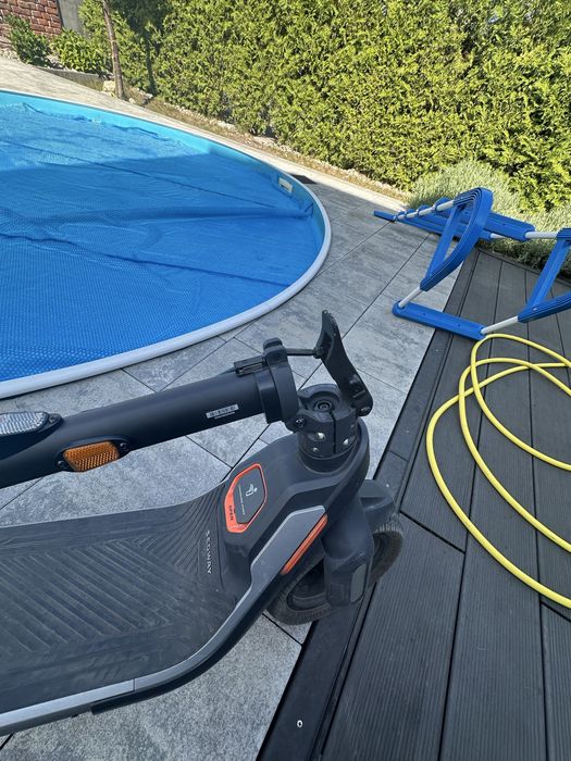Електросамокат SegWay Ninebot P65D