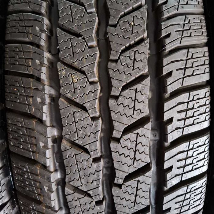 205/75/16c R16c Continental VanContactWinter 4шт зима