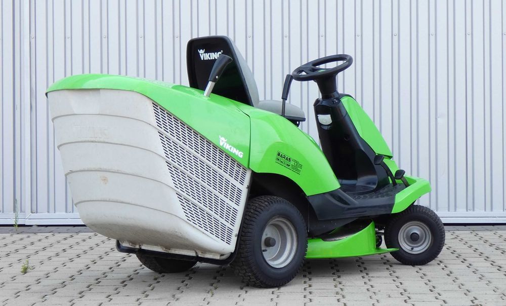 Traktor kosiarka Viking R4 MR 4082 Briggs&Stratton  (150705.4) Baras