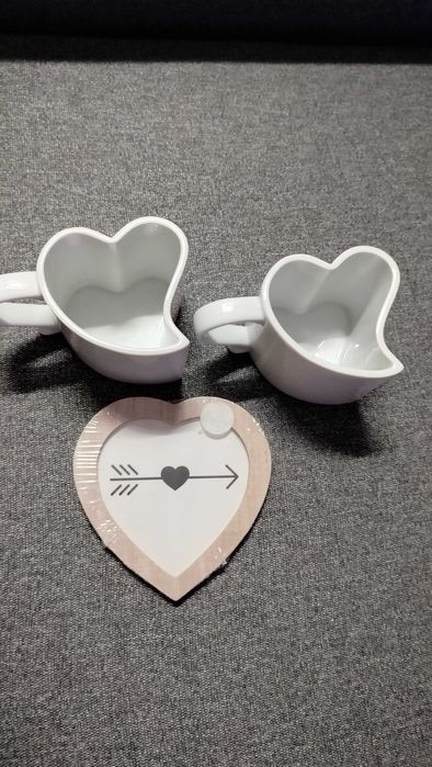 Kubeczki serca na walentynki białe 2 sztuki