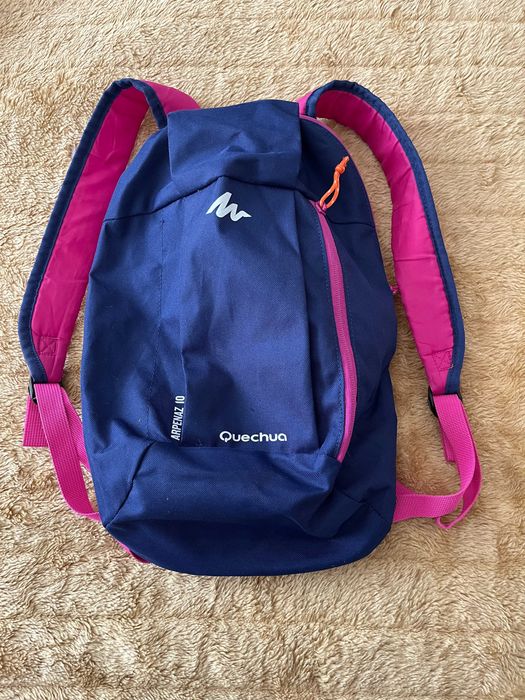 Mochila Quechua Arpenaz 10 - Azul e Rosa