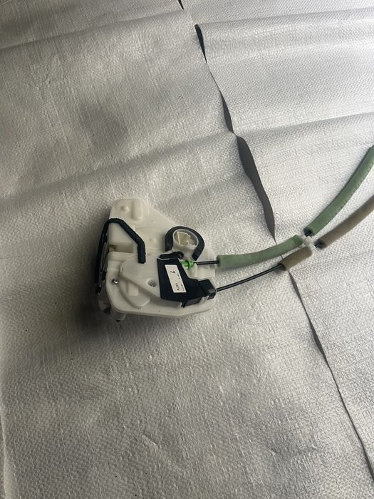 Замок дверей Mazda cx5 kf передній лівий