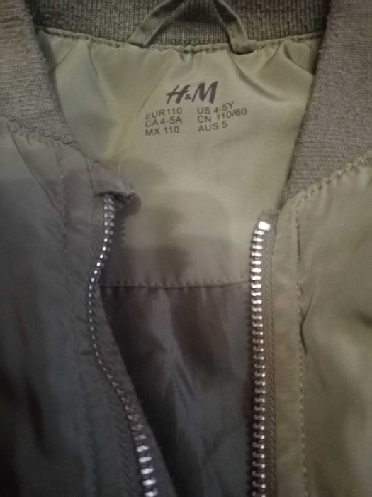 Дуже гарна куточка весна, осінь. Фірмова.