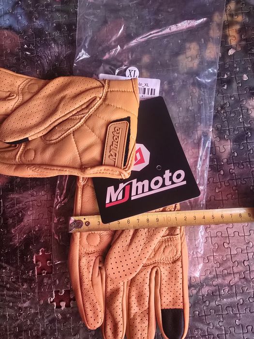 Шкіряні перчатки