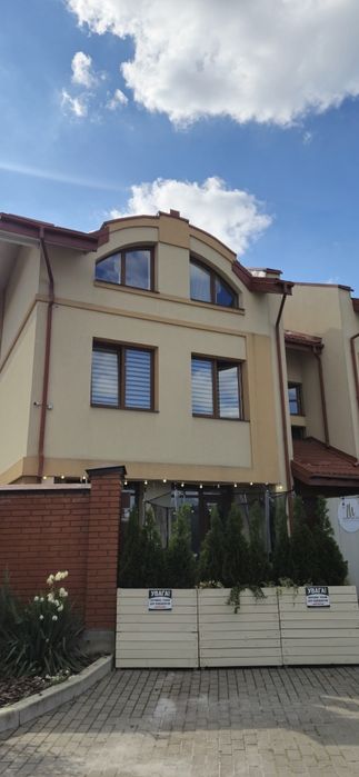 Офісне приміщення на 3кабінети з кухнею та санвузлом
