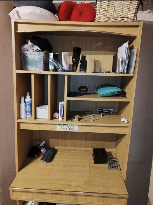 Secretárias estante em madeira