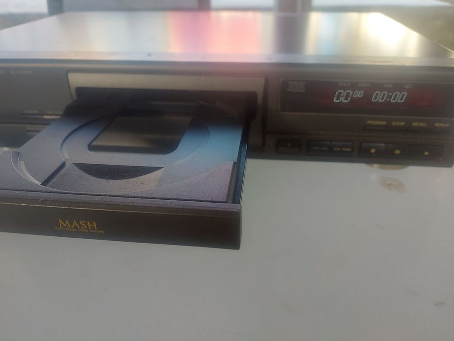Leitor de Cds TECHNICS SL-PG 390