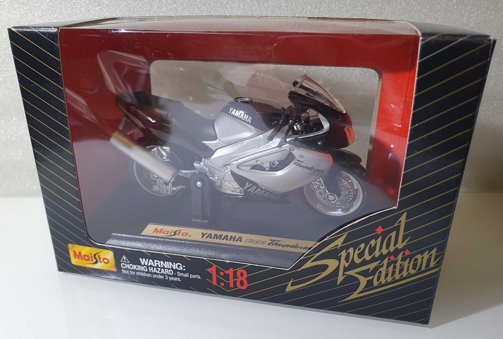 Miniatura 1/18 ~ "YAMAHA 1000 THUNDERACE" ~ Special Edition ~ Maisto