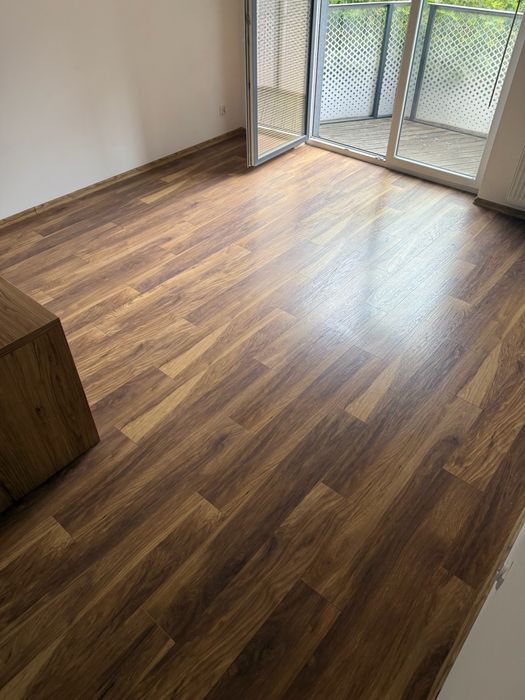 Panele / 4 letnie / 75m2 / tylko calosc