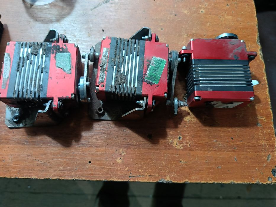 Сервоприводи Б/у