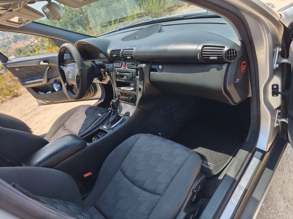 Mercedes C220 CDi 143cv de 2005 Caixa Automática