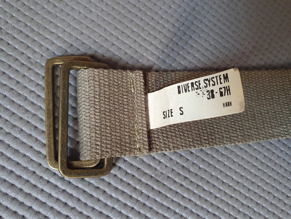 Ozdobny pasek parciany khaki