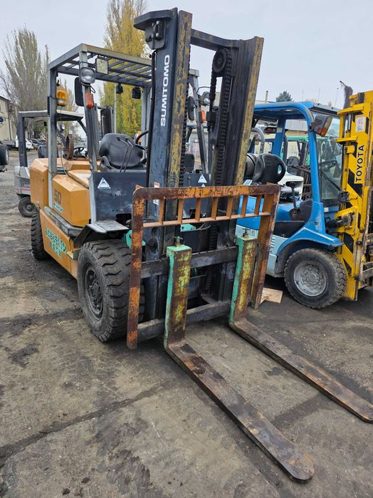 Оренда вилкового навантажувача 5 тон