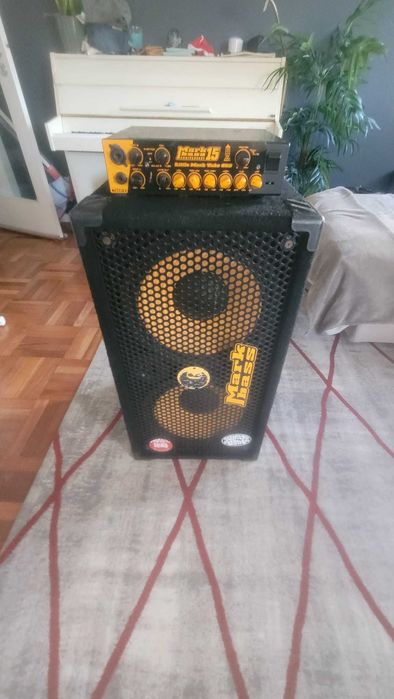 Amplificador + Coluna MARK BASS