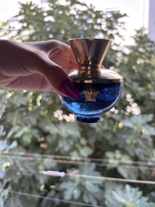 Vendo perfumes a meio