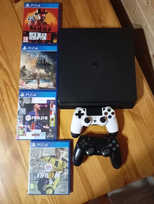 PS4 + pady + gry
