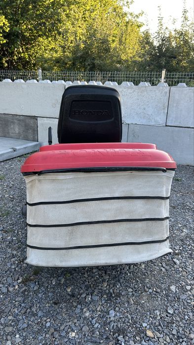 Kosiarka traktorek Honda