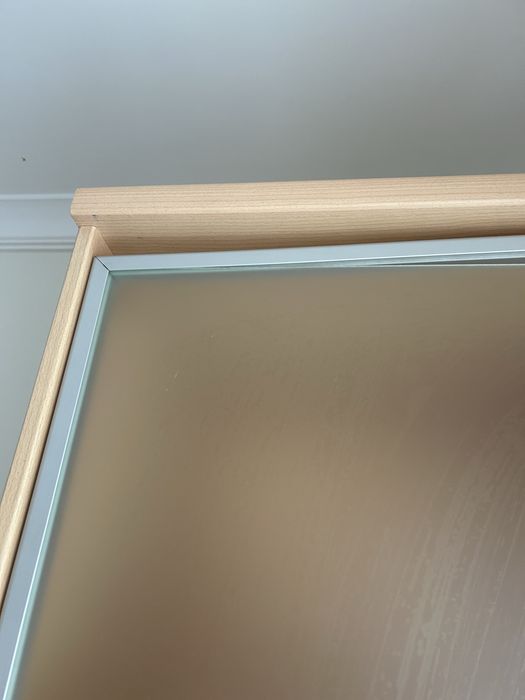 Armário com porta e 6 gavetas