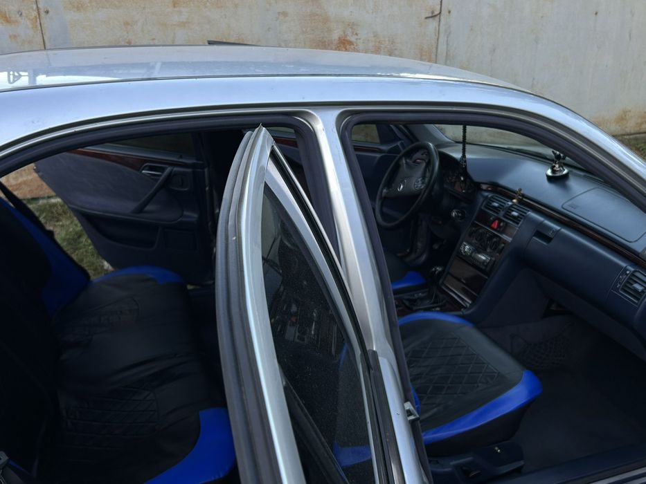 Продам мерседес w210,цікавить обмін на віто,із моєю доплатою