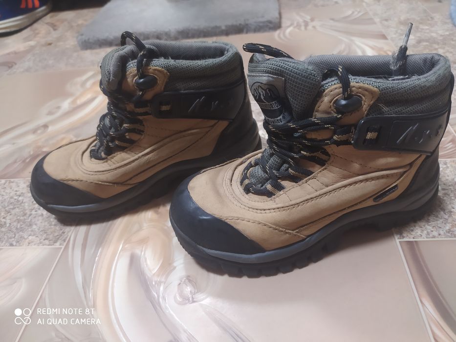 Ботики детские, хорошее состояние