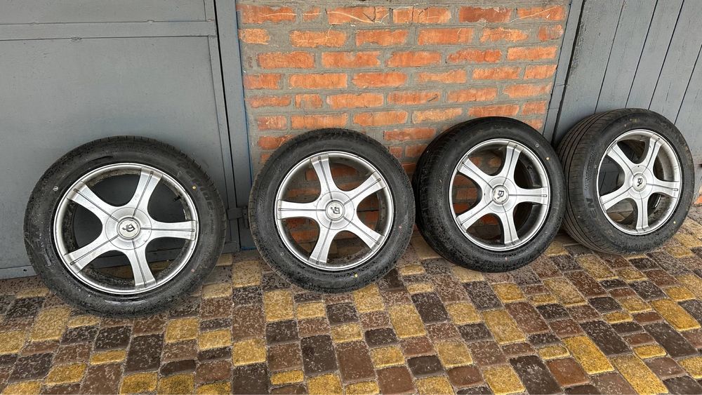 Шини літні R 17 Kapsen