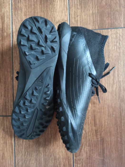 Turfy Adidas Predator