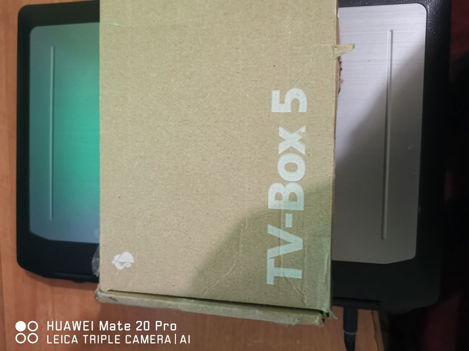 Смарт ТВ приставка swisscom tv box ip2000