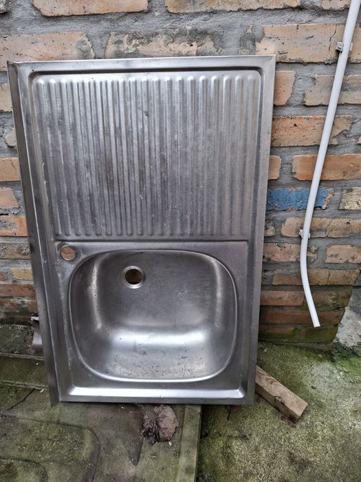 Мийка на кухню з нержавійки