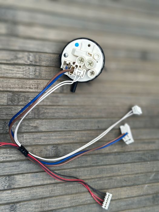 Presostat z przewodami do Whirlpool ETDLR 7220L PL/N