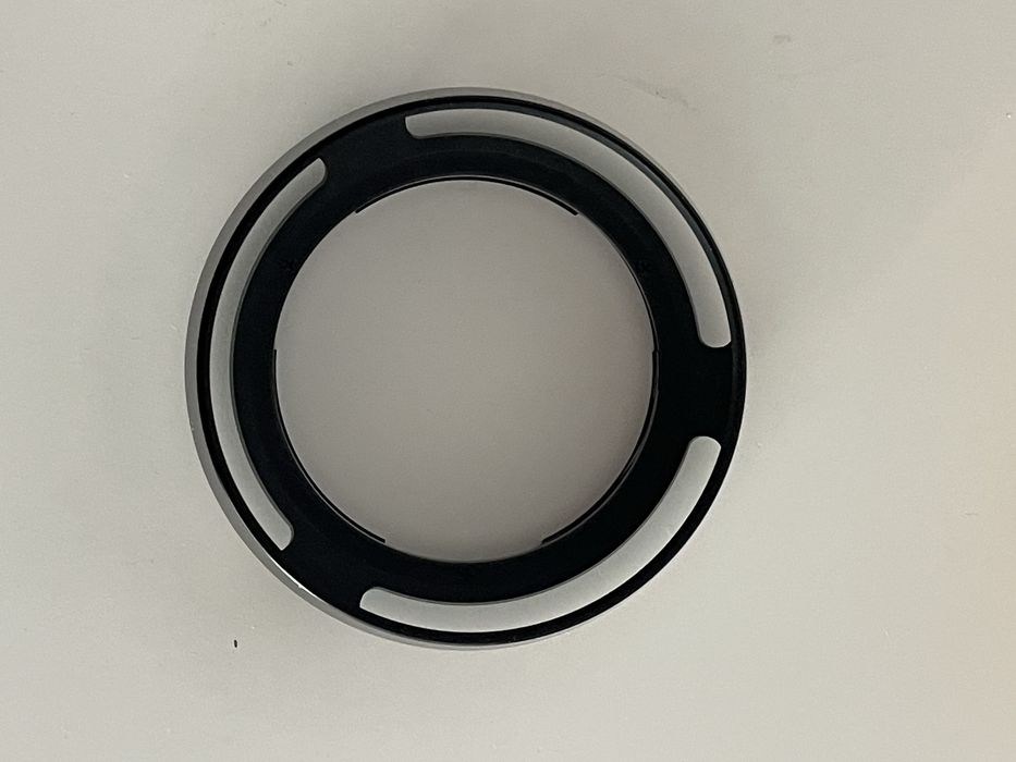 Zeiss Lens hood for C Sonnar f1.5 50mm ZM