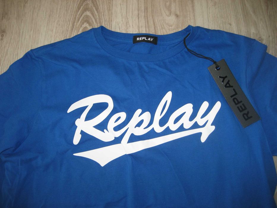 Replay - t-shirt z napisem M